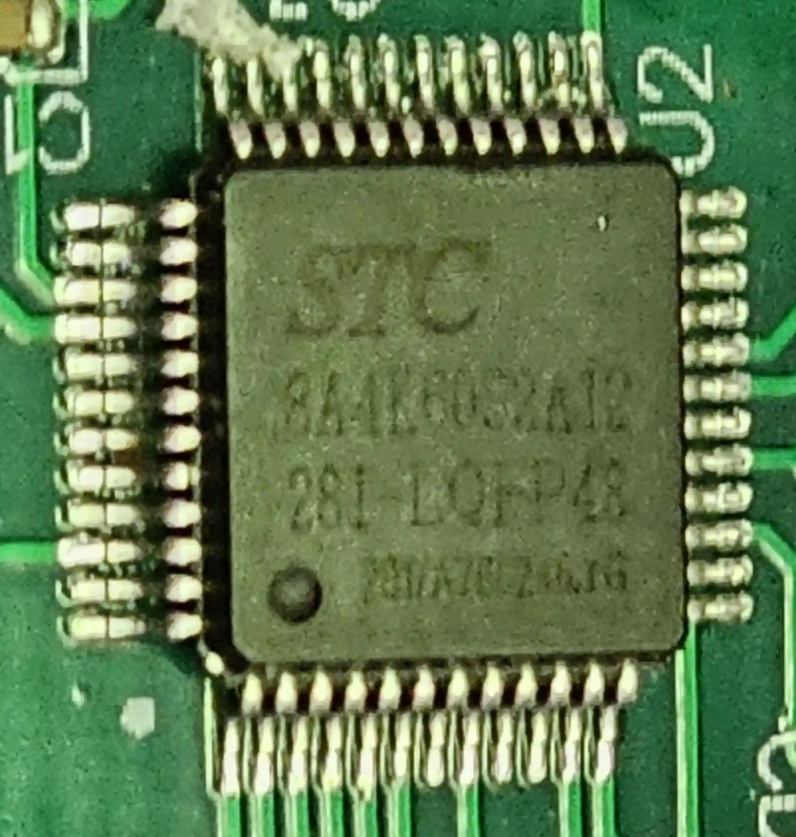MCU-STC8A4K60S2A12-28I-LQFP48.webP