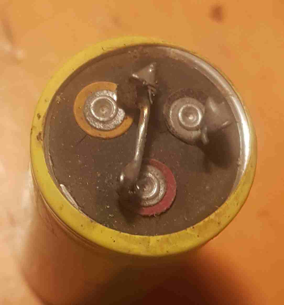 Cap-3-three-pins.jpg